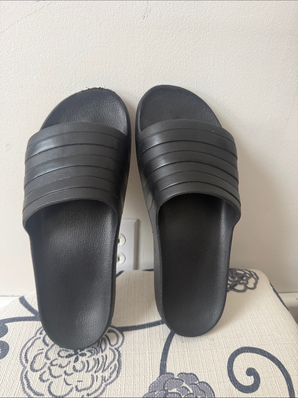 Adidas Adilette Aqua Slides Black Men’s Size 11 F35550 Slip-On Sandals